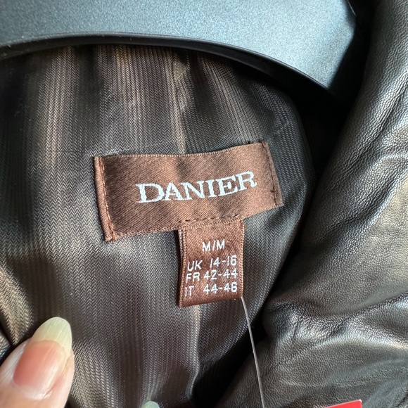Danier dark brown Leather Jacket - Picture 5 of 6